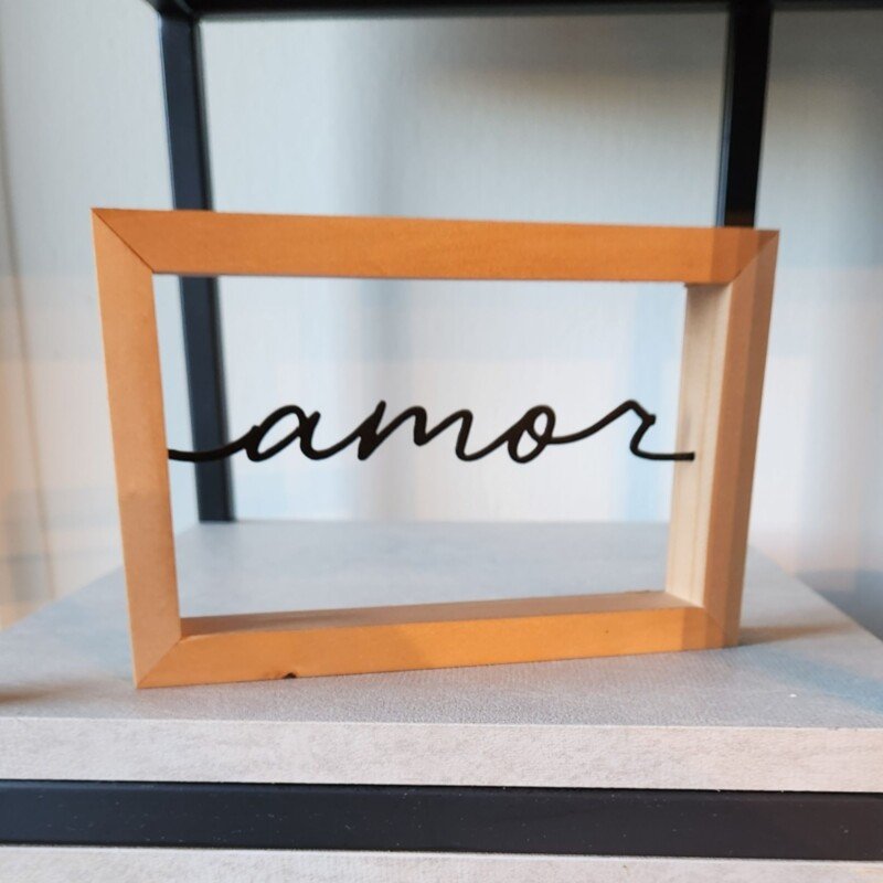 ESCULTURA COM MOLDURA AMOR - Imagem 2