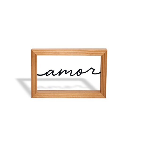 ESCULTURA COM MOLDURA AMOR